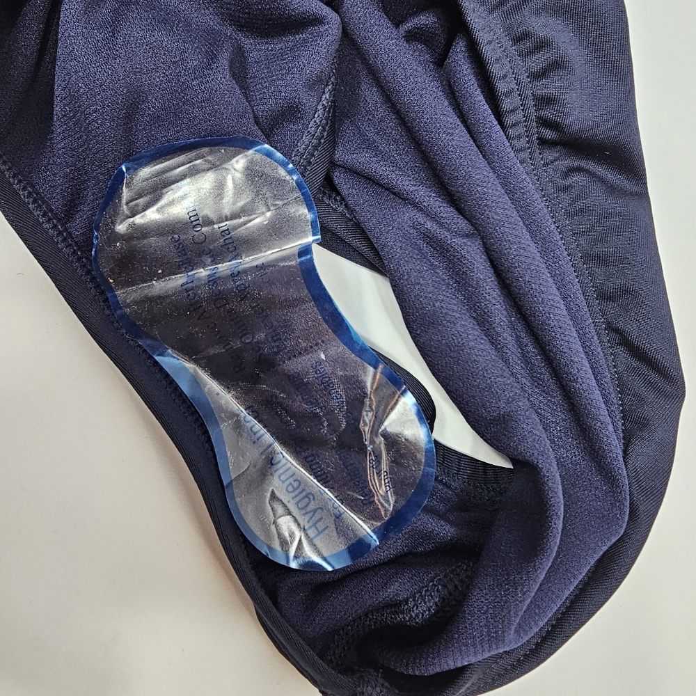 NWT TYR Durafast Elite Diamondfit One Piece Swimsuit Navy Red XL Keyhole Back - Picture 8 of 12